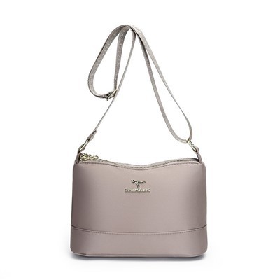 패션 트렌드 간단한 여성 가방